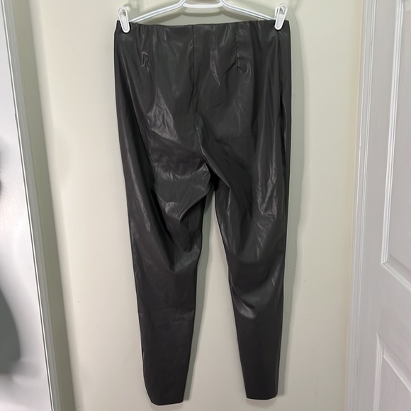 H&M Faux Leather High Waisted Raw Hem Leggings Pants Size 14 - Picture 5 of 8